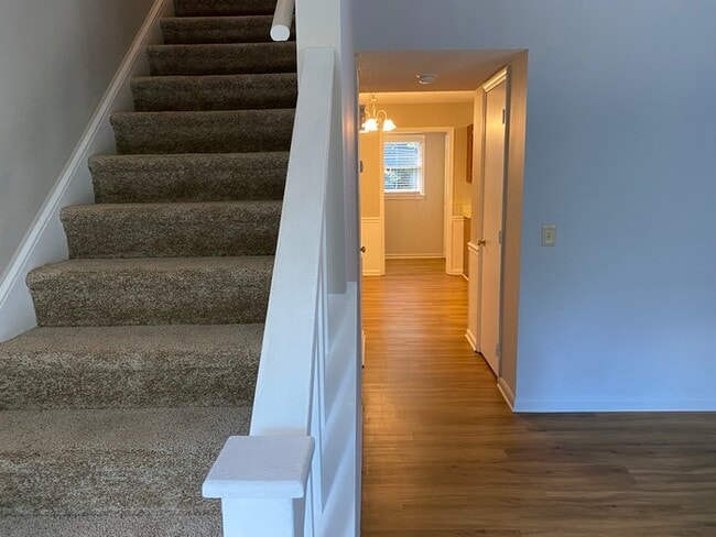 Building Photo - 4036-103 Greenleaf