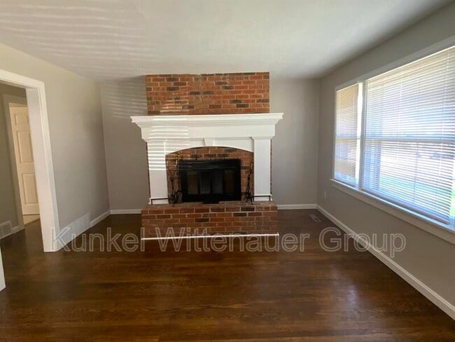 Building Photo - 814 N 17th St