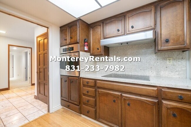 Foto del edificio - Wonderful Wyndemere Vale!