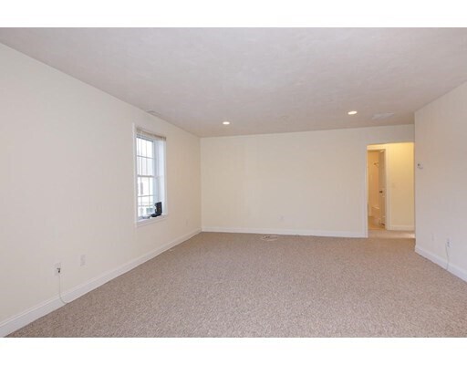 Building Photo - 269 W Main St