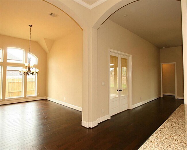 Foto del edificio - 27838 Burchfield Grove Ln