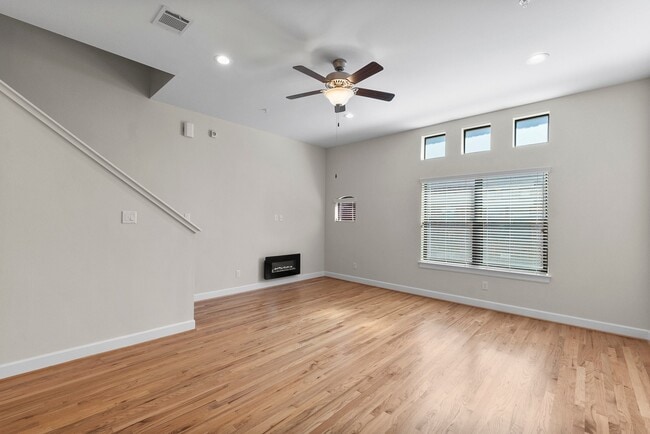 Building Photo - 2710 Hullsmith Dr
