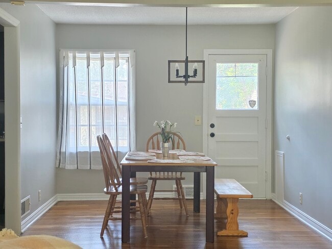 Foto del edificio - 2350 S Erie St