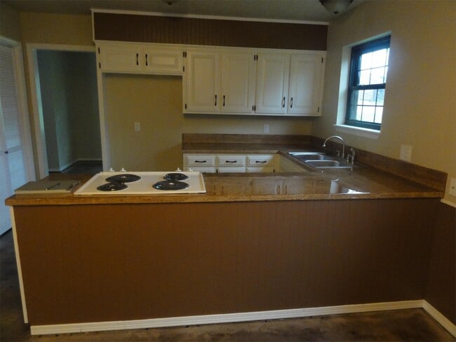 Building Photo - 1217 Guinn Ln