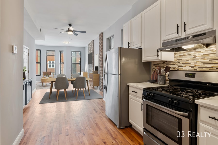 Primary Photo - 1337 W Huron St