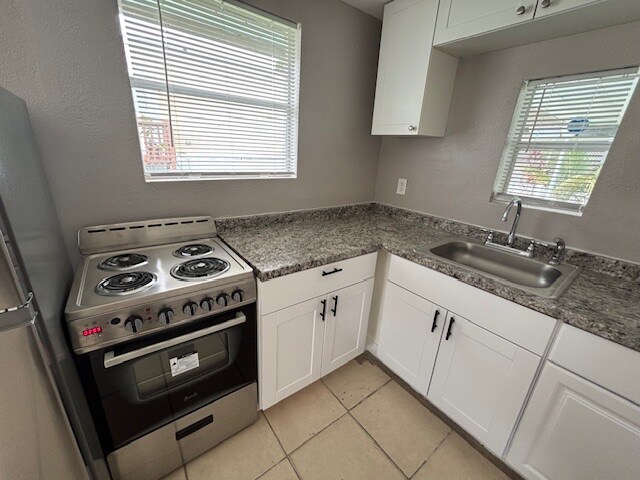 Foto principal - 1064 N Tamiami Trl