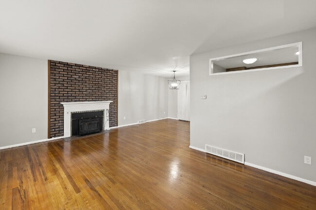 Foto del edificio - 2022 Northglen Dr