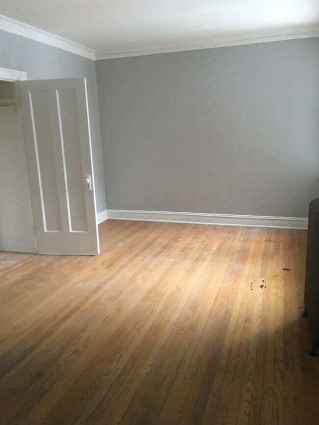 Foto del edificio - 3125 N Hamlin Ave