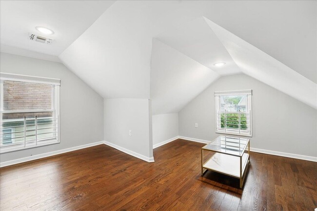 Building Photo - 104 Malone Ave