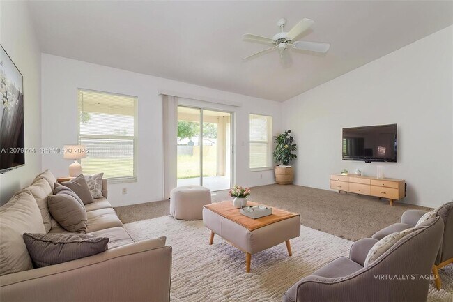 Foto del edificio - 2831 SE Hutchings Ave