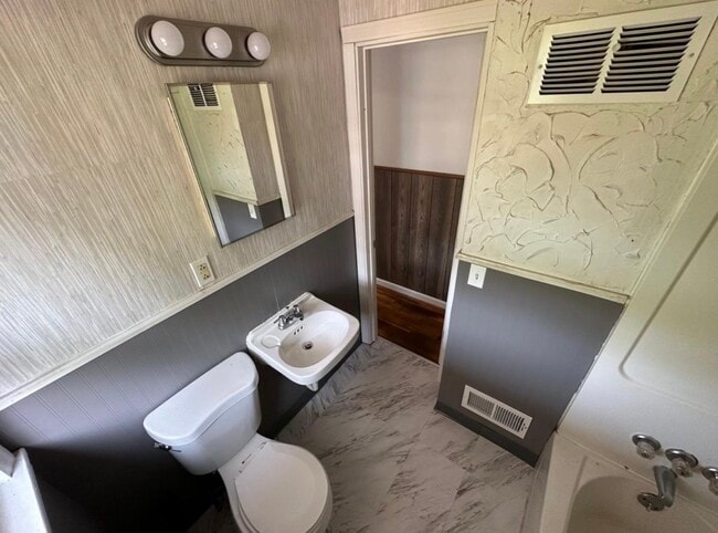 Foto del edificio - 256 Broad St