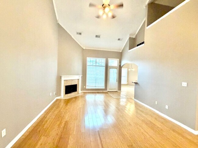 Building Photo - WeepingCherryLn9087