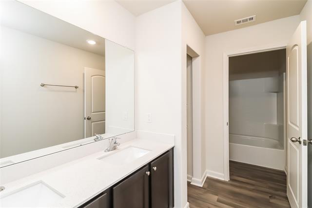 Foto del edificio - 149 Switchback Hl Rd