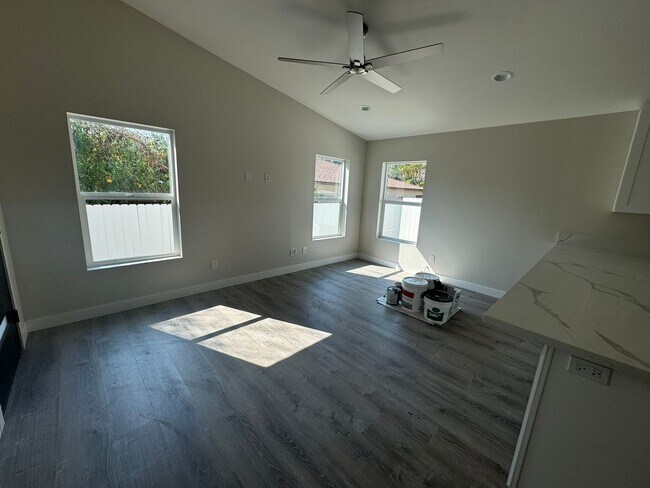 Foto del edificio - 7041-7045 Saranac St