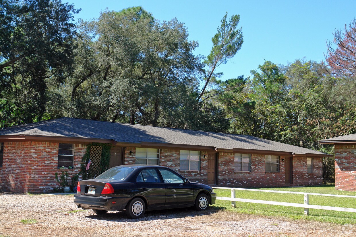 Building Photo - 537 Hickory Ave