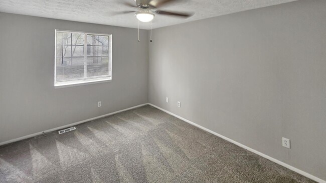 Building Photo - 5925 Sierra Dr NW