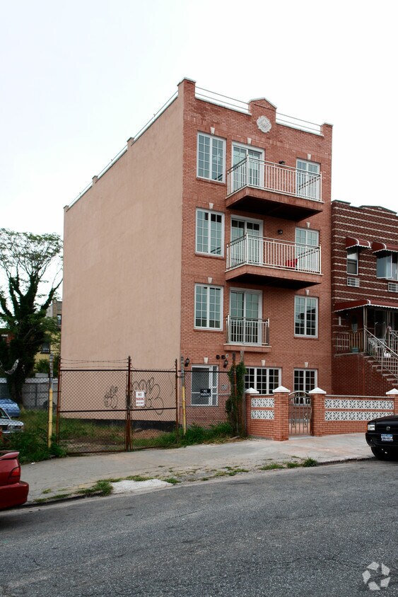 Foto principal - 187 18th St