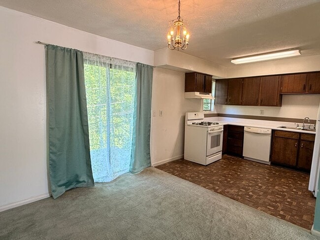Building Photo - 3237 Abbeywood Dr