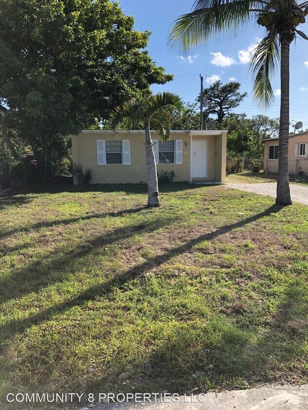 Primary Photo - 2 br, 1 bath House - 1620 LAUDERDALE MANOR DR