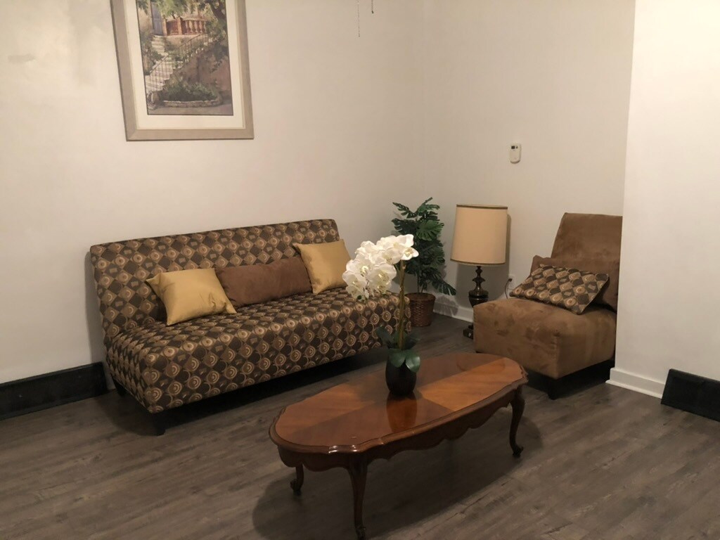 Foto principal - 5024 2nd St
