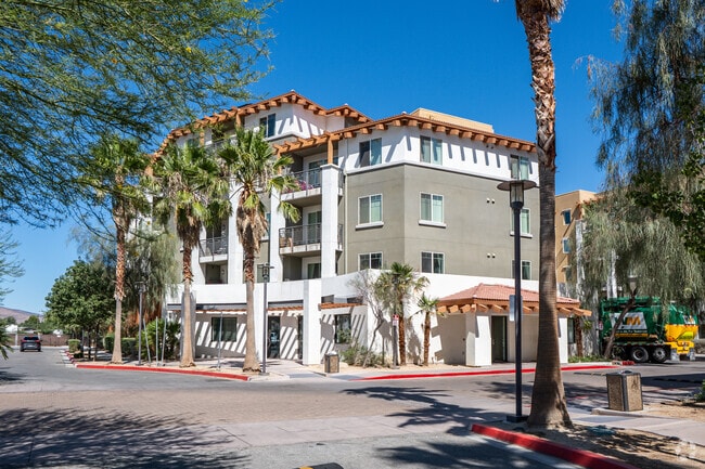 Edificio alternativo - Wright Brothers Court