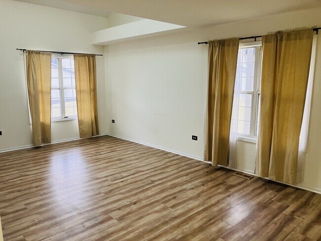 Foto del edificio - 3524 Willowview Ct