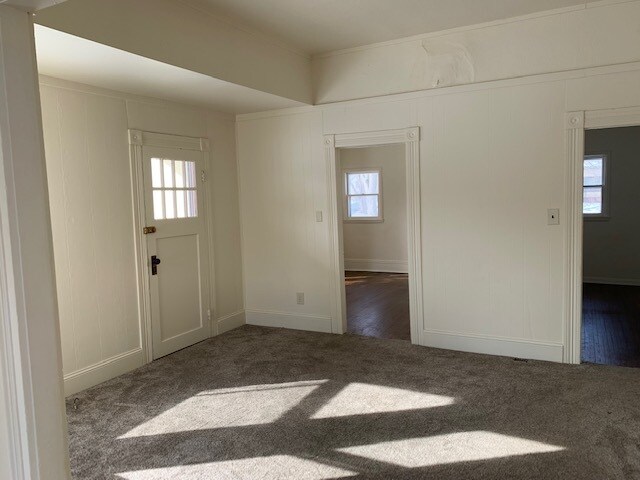 Living Room - 703 Jefferson St