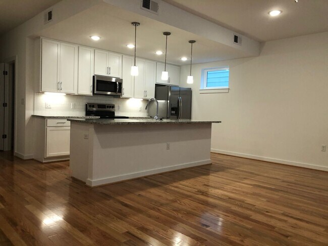Foto del edificio - 1207 Bainbridge St