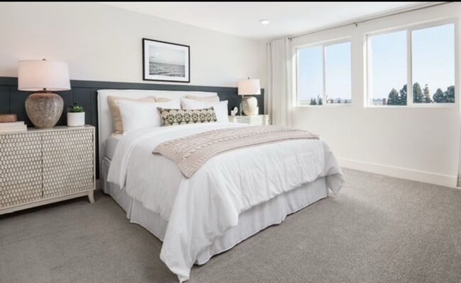 Foto del edificio - Beautiful Brand New Smart Home with Solar ...