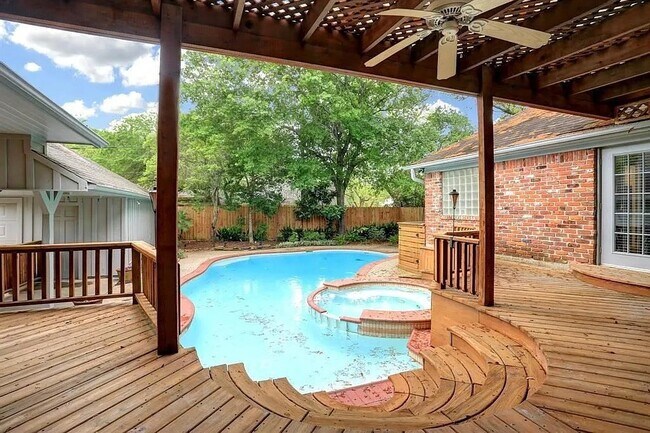 Foto del edificio - 9415 Endicott Ln