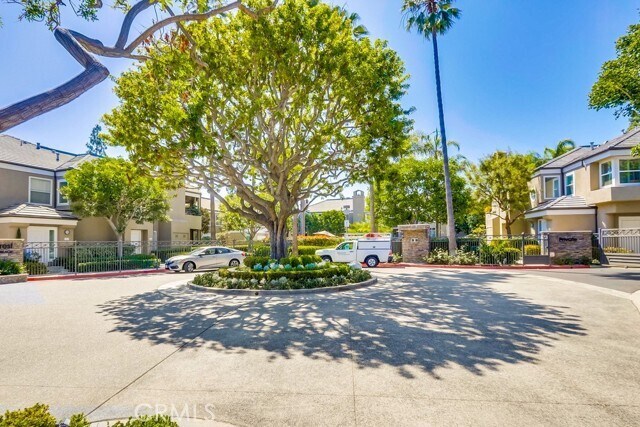 Foto del edificio - 88 Baycrest Ct