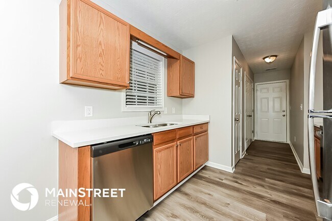 Foto del edificio - 8198 Sterling Ln