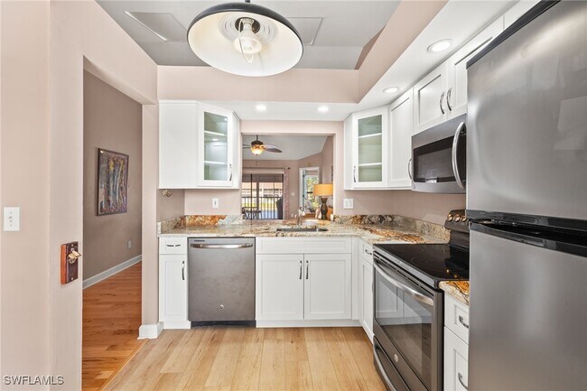 Foto del edificio - 4616 SE 5th Pl
