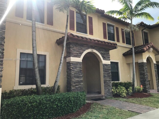 Foto del edificio - 748 SE 32nd Ave
