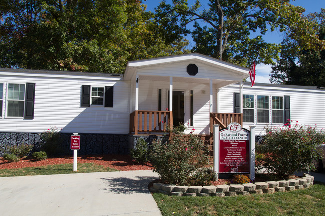 Building Photo - Oakwood Forest