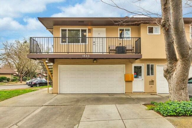 Building Photo - Two bedroom unit in North Davis