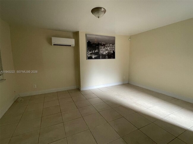 Building Photo - 1642 Polk St