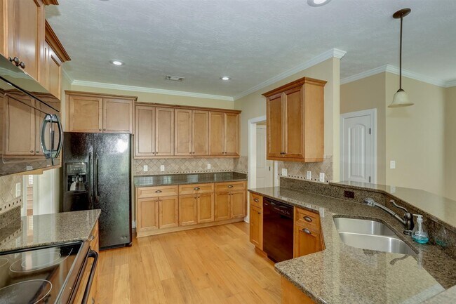 Foto del edificio - 1111 Sumter Landing Cir