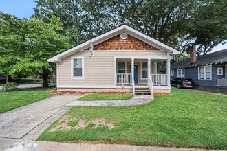 Building Photo - 796 Peeples St SW