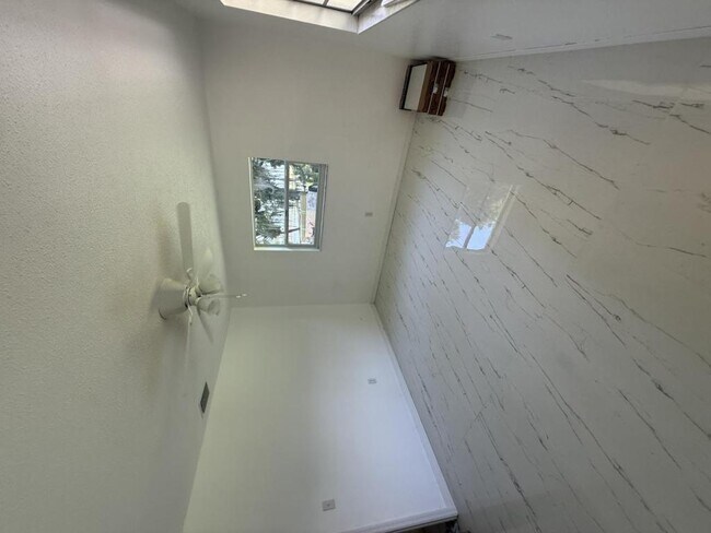 Foto del edificio - 1617 Birch St