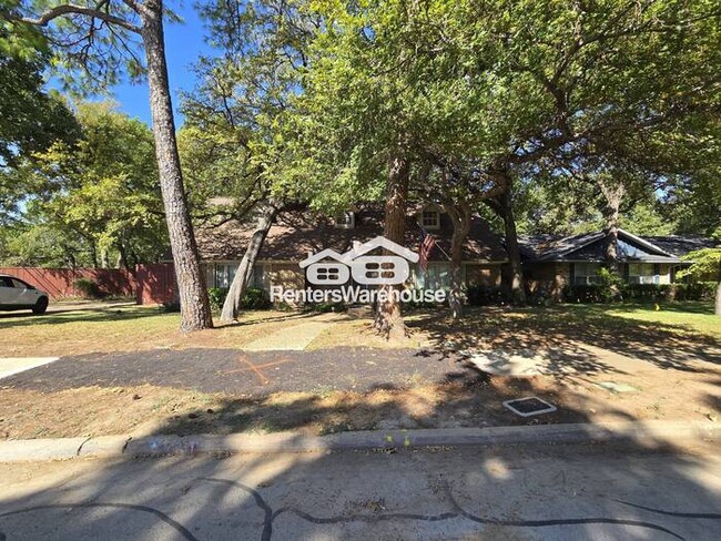 Foto del edificio - FOR RENT - 5BED 2.5BATH - IRVING TEXAS - M...