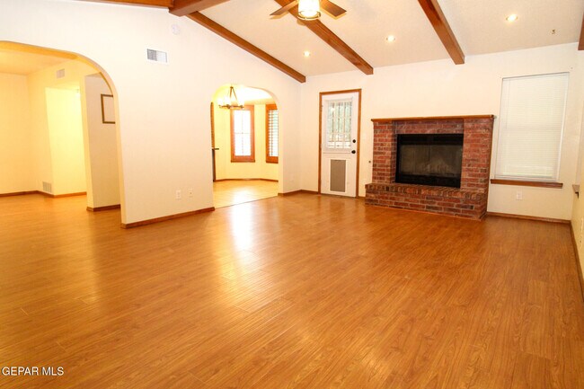 Foto del edificio - 1809 Pueblo Alegre Dr