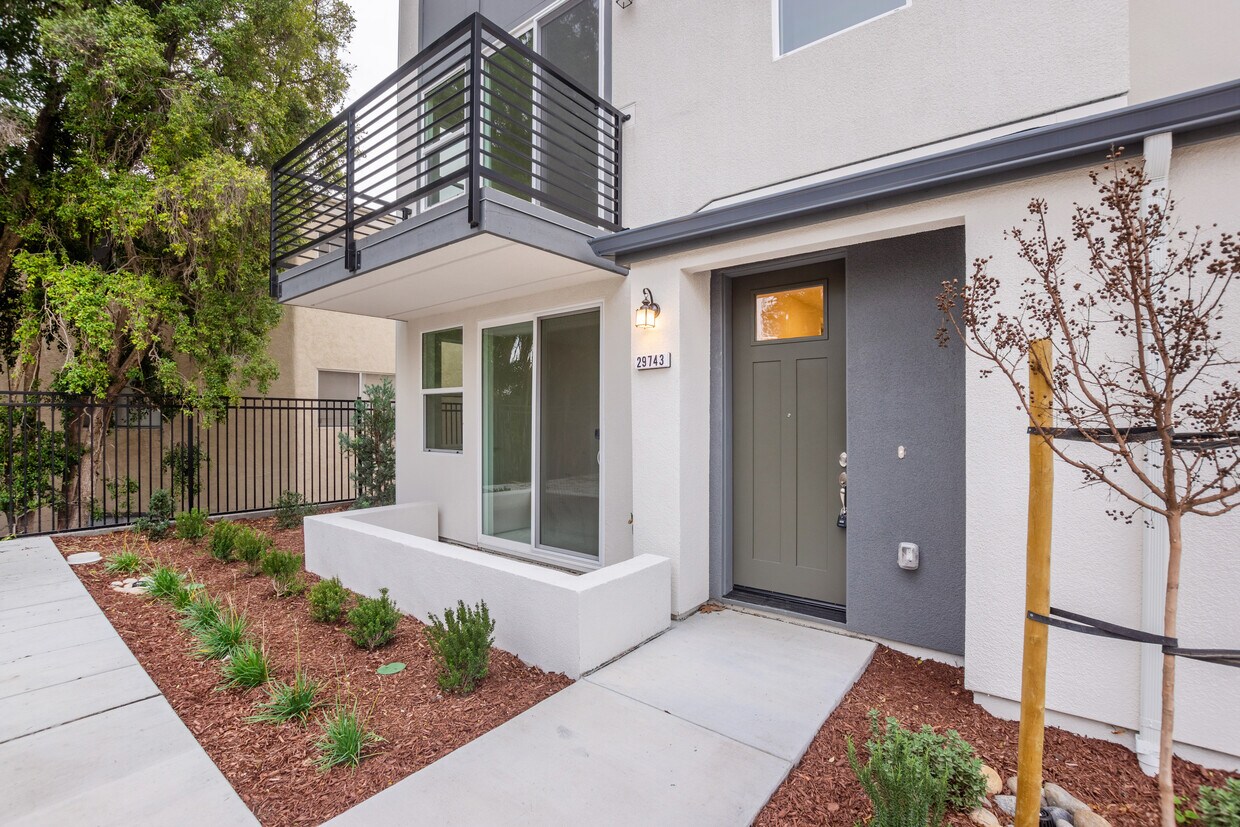 29743 Hansen Street - 29743 Hansen St