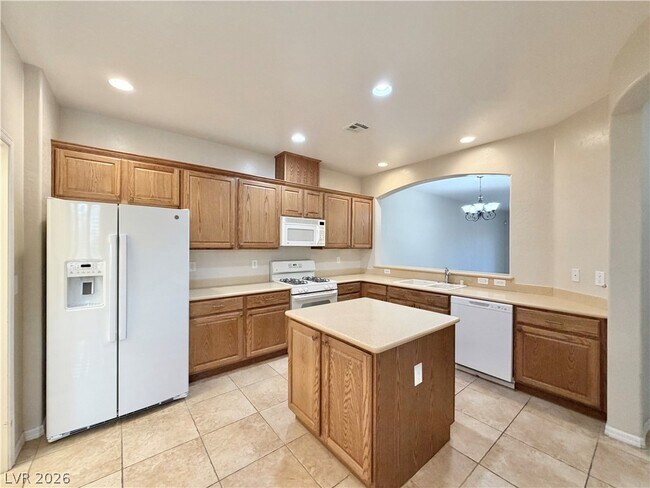 Foto del edificio - 7421 Ravines Ave