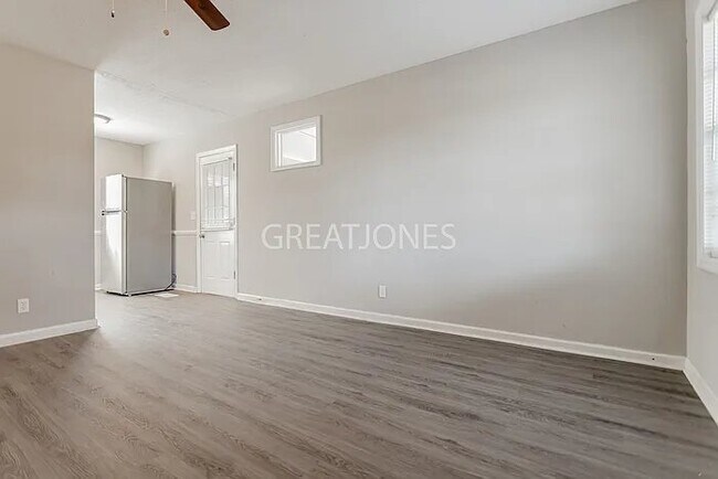 Building Photo - 4718 Marino St