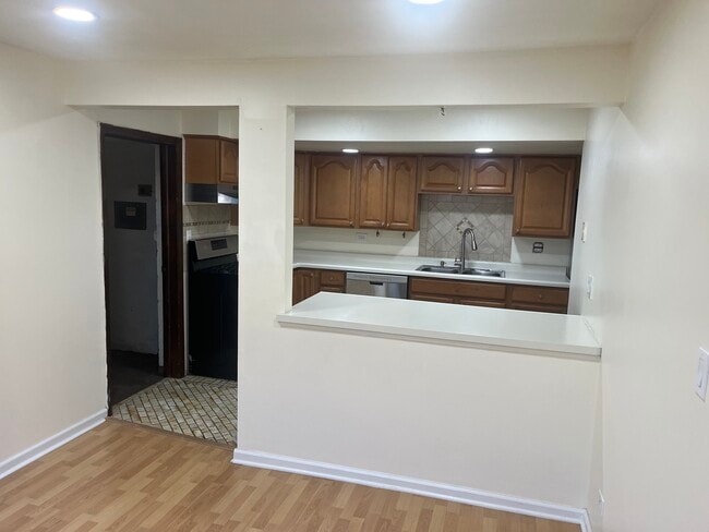 Building Photo - 226 Patuxet Ct