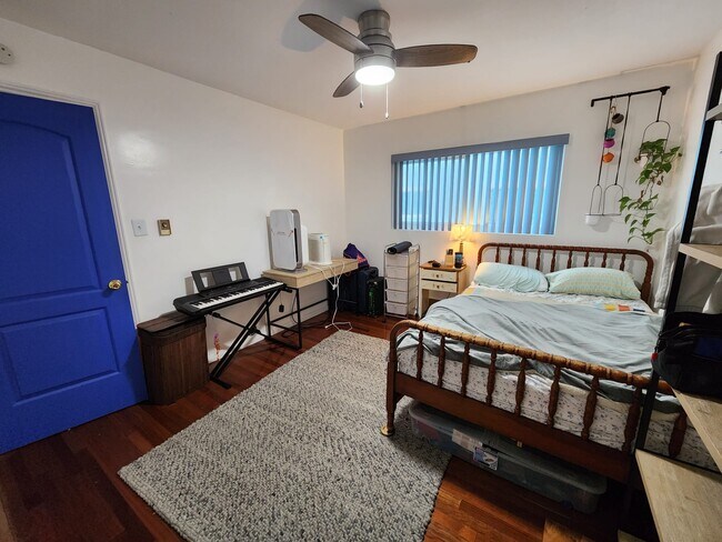 Foto del edificio - 1139 E Ocean Blvd