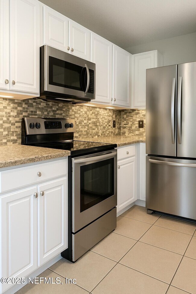Building Photo - 4025 Grande Vista Blvd