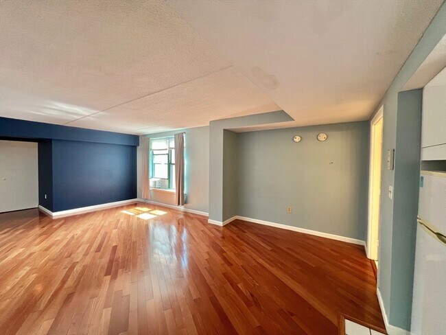 Foto del edificio - 108 Peterborough St