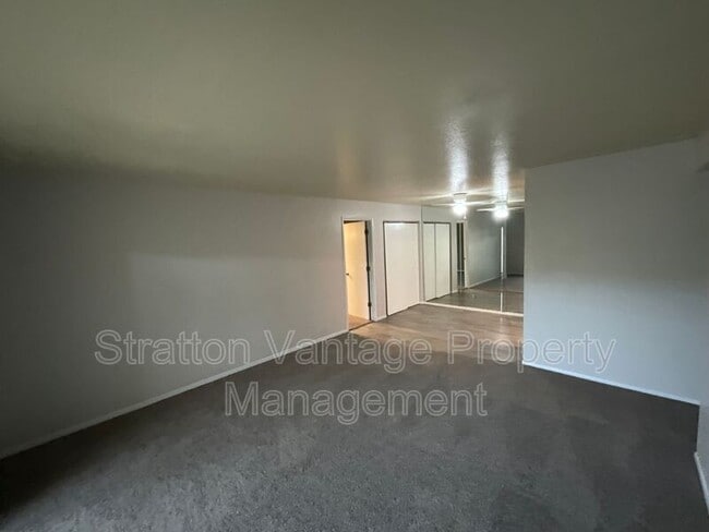 Building Photo - 16635 N Cave Creek Rd
